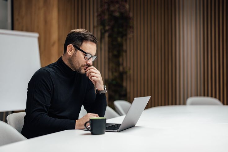 Герой истории